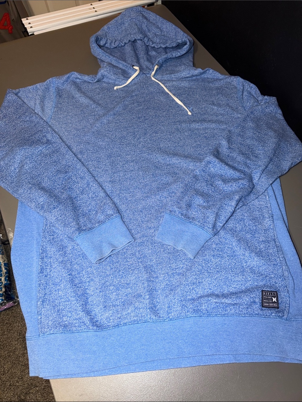 Hurley Pullover Sweatshirt in men’s size XL
